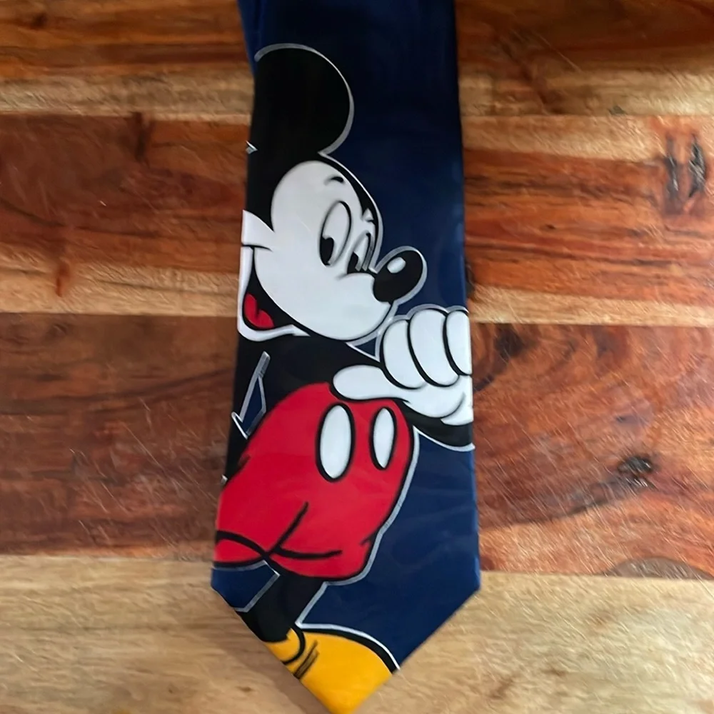 Mickey Mouse Tie by Balanchine INC. 59” long. Navy with Mickey, nice